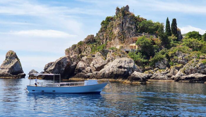 Taormina boat charter